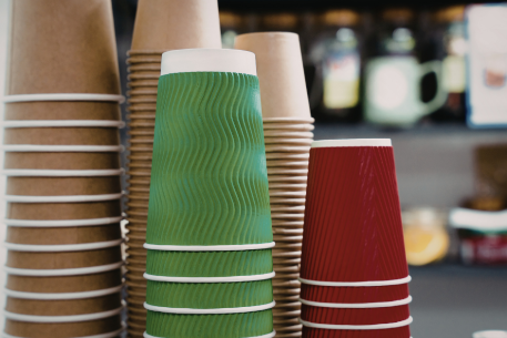 ¿Tazas de café de pared simple o doble? Una guía del fabricante